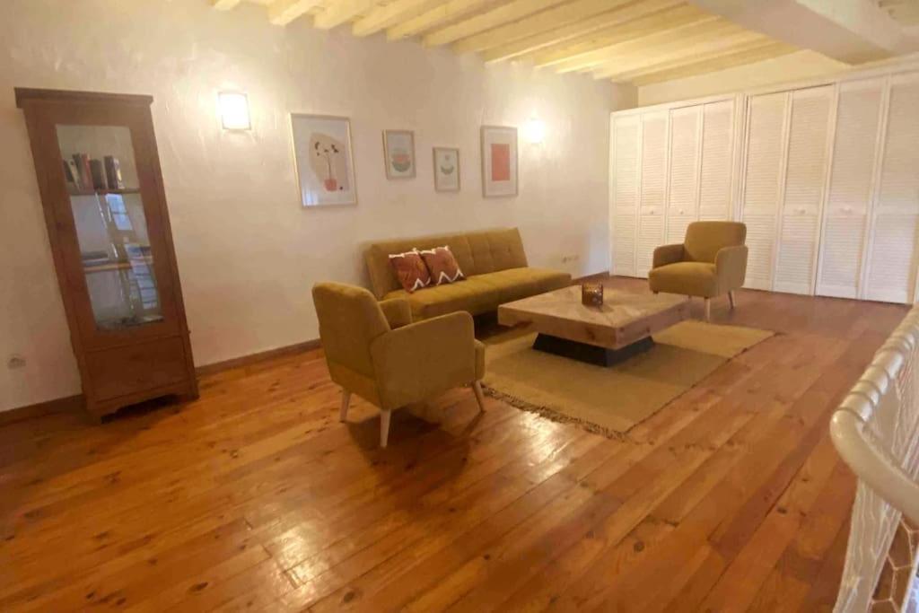 Grand Duplex Lumineux-Hyper Centre Apartment Arles Bagian luar foto