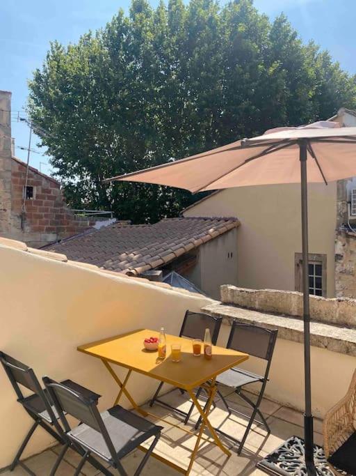 Grand Duplex Lumineux-Hyper Centre Apartment Arles Bagian luar foto